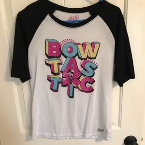 JoJo Siwa “Bowtastic” 3/4th Sleeve Shirt!! Size L